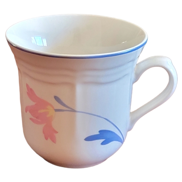 1 Vtg Flat Cup Avonlea Pink Yellow Flower Blue Leaves & Trim - Picture 1 of 4